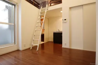 GPラヴァーズ【2階】の外観