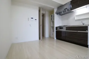 アロームドゥジョア【4階】の外観