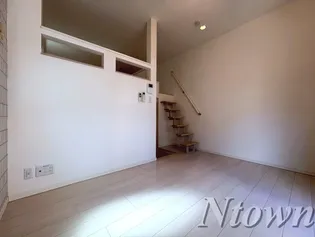 ヴィラ・トゥルヌソル【1階】の外観