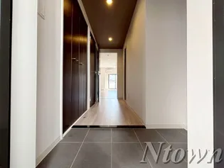 Primal千種stelo【4階】の玄関