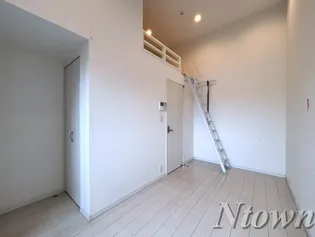 MERMAID GARDEN(マーメイドガーデン)【205号室】の外観