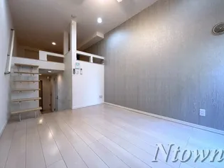 アインスグリュック【1階】の外観