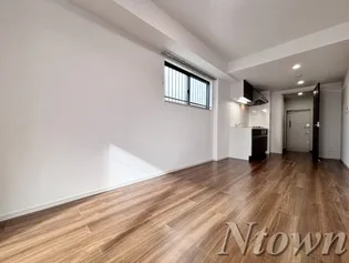 アイナ ルアナ ウル【1階】の外観