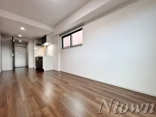 アイナ ルアナ ウル【3階】の外観