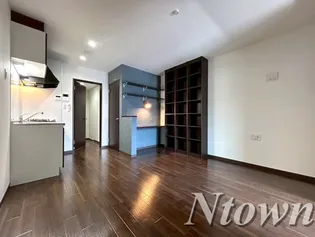 storia岩塚【3階】の外観