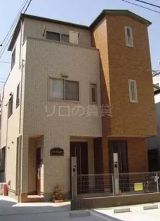 Js court【1階】の外観