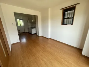 フォブール一色Ⅲ【1階】の居間