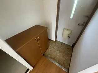 フォブール一色Ⅲ【1階】の玄関