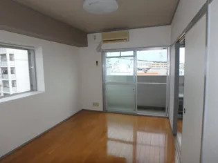 コスモリヴェール朝生田・【5階】の内装