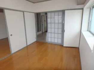 コスモリヴェール朝生田・【5階】の内装