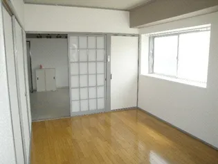 コスモリヴェール朝生田・【5階】の内装