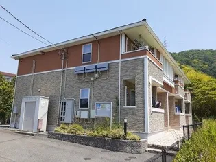 ナッツィオーネ・クロス【1階】の外観