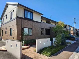 グレイス A棟 B棟【2階】の外観