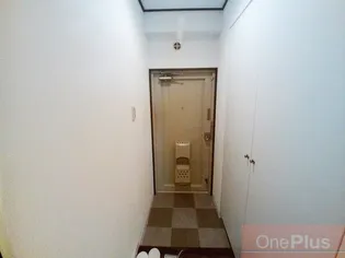 ポコアポコ本山ハウス【4階】の玄関