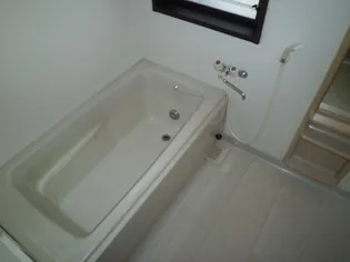 ピュアハウスナダ【2階】の風呂