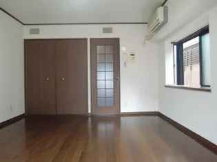 ドール魚崎【5階】の居間