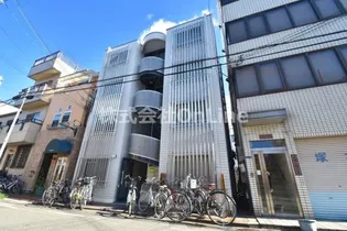 サカエマンション【2階】の外観