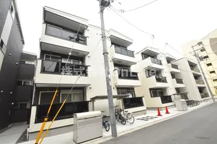 F MIRAI PAVOの画像