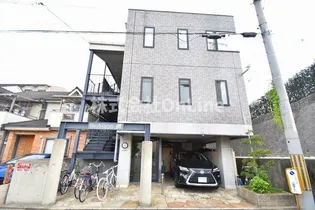 バルビゾンM【2階】の外観