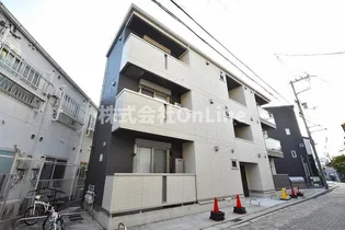 セレナヴィラ小阪W【1階】の外観