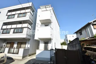 大阪府東大阪市近江堂2丁目【マンション】の外観