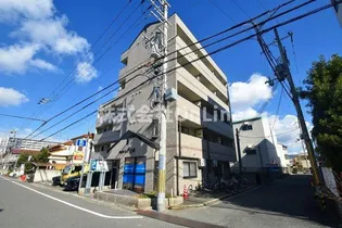 大阪府東大阪市南上小阪【マンション】の外観