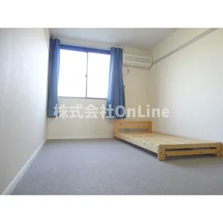 レオパレス教興寺の寝室