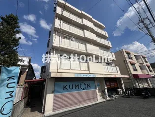 エメラルドマンション【4階】の外観