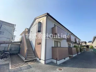 パインズコート【1階】の外観