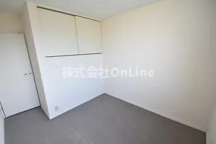 レオパレスヴィヴァーチェ青山の寝室