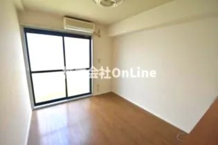 レオパレスヴィヴァーチェ青山の居間