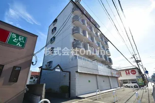 レジデンス清【2階】の外観