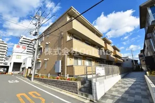 セントラルコート高井田【3階】の外観