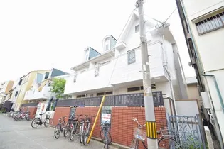 ハウスランド布施【2階】の外観