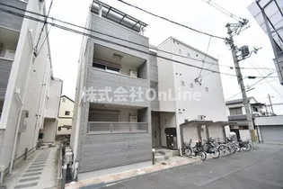 ロータス長瀬【3階】の外観