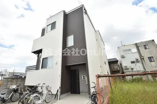 アクロスフェリオ【2階】の外観