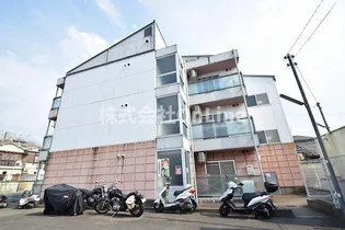 バーズハウス【1階】の外観