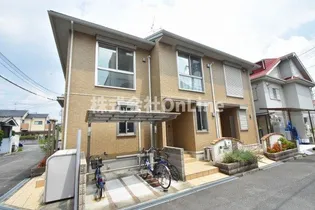 テェルツォラナの外観