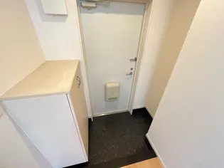 サンタクララ大隅【0102号室】の玄関