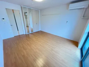 サンタクララ大隅【0102号室】の居間