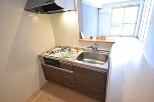 コンフォート イースト【0102号室】のキッチン