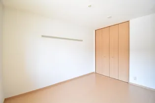 コンフォート イースト【0102号室】の居間