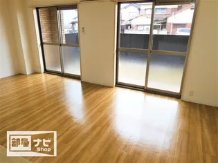 フォブール荒井【0101号室】の居間