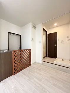 フォブール中西【0202号室】の玄関