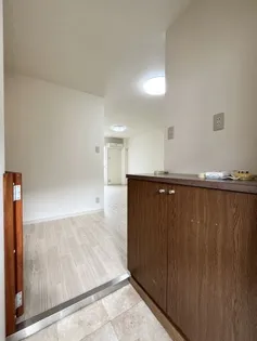 フォブール中西【0202号室】の玄関