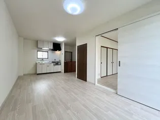 フォブール中西【0202号室】の居間