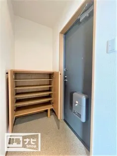 アルコリッチ【0101号室】の玄関