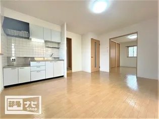 アルコリッチ【0101号室】の居間