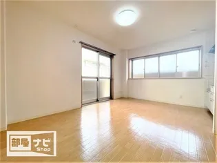 アルコリッチ【0101号室】の寝室