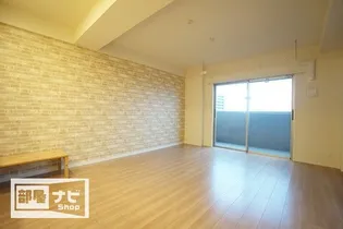 アルファスマート丸亀城西Ⅱ【0904号室】の居間